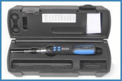 ���@Ť������