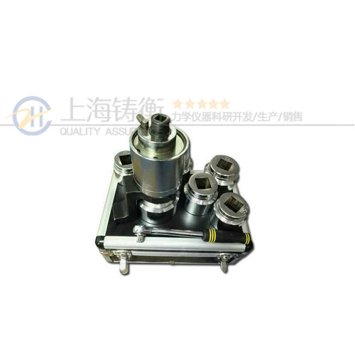    �CеʽŤ�طŴ����DƬ